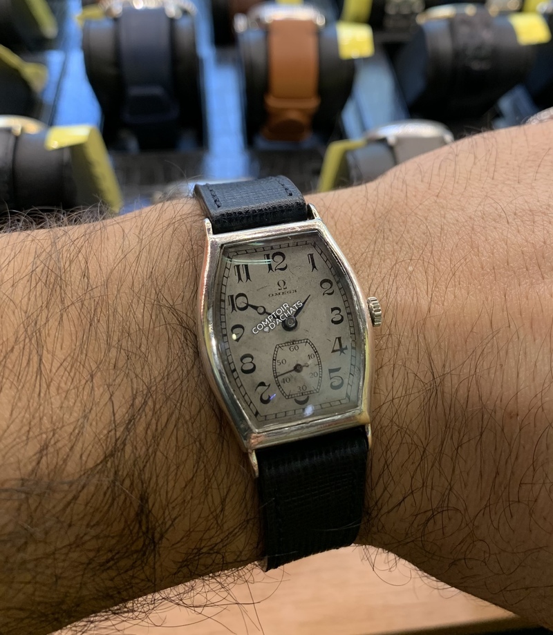 photo n°10 : Omega vintage tonneau argent
 	 
Circa 1920