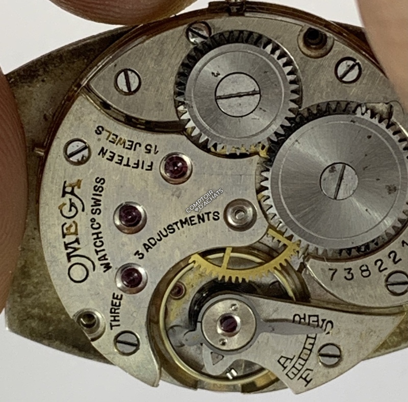 photo n°13 : Omega vintage tonneau argent
 	 
Circa 1920
