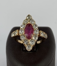 Bague or rose marquise rubis naturel Vers 1880