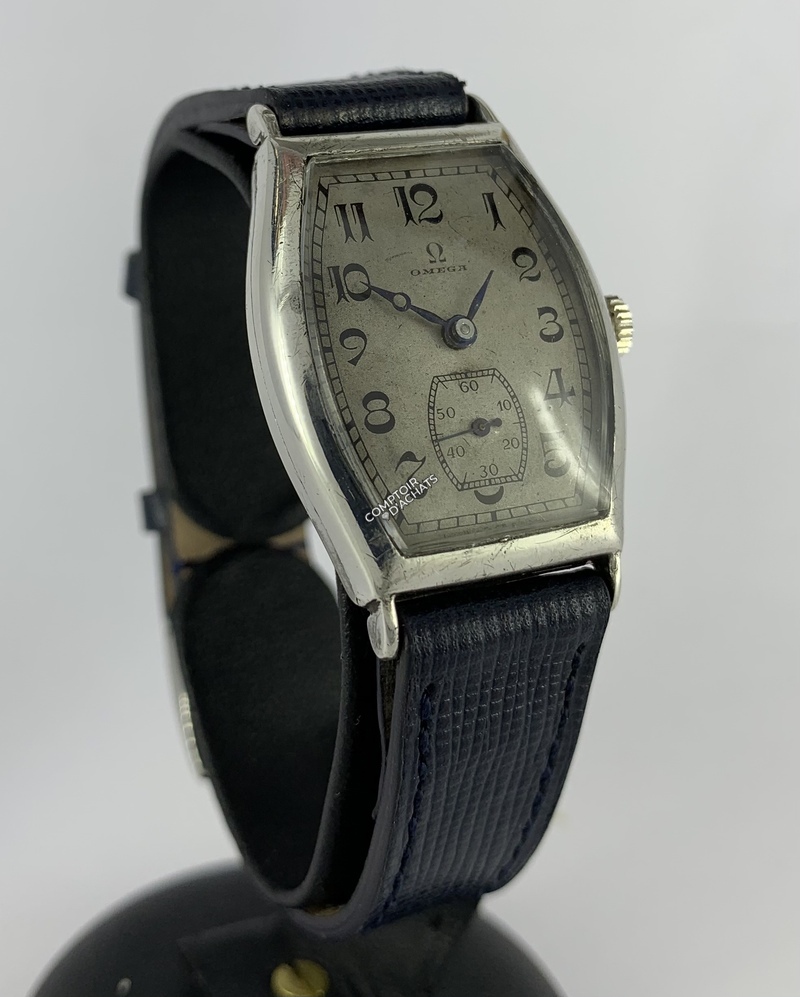 photo n°8 : Omega vintage tonneau argent
 	 
Circa 1920