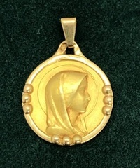 Médaille ronde vierge Marie religieuse or jaune 18 carats pendentif Poids 1.04 g