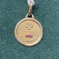 Médaille d'Amour A Augis Or jaune 18 carats pendentif rubis diamant pendentif Poids 1.88 g