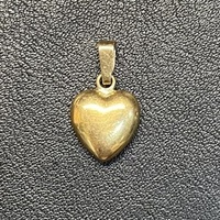 Médaille Pendentif coeur relief or jaune 18 ct Poids 2.70 g