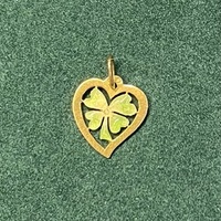 Médaille Pendentif Coeur Trèfle à 4 feuilles Email Or jaune 18 ct Poids 0.85 g