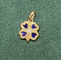 Médaille Pendentif Talisman Trèfle à 4 feuilles Email et or jaune 18 ct Poids 1.36 g